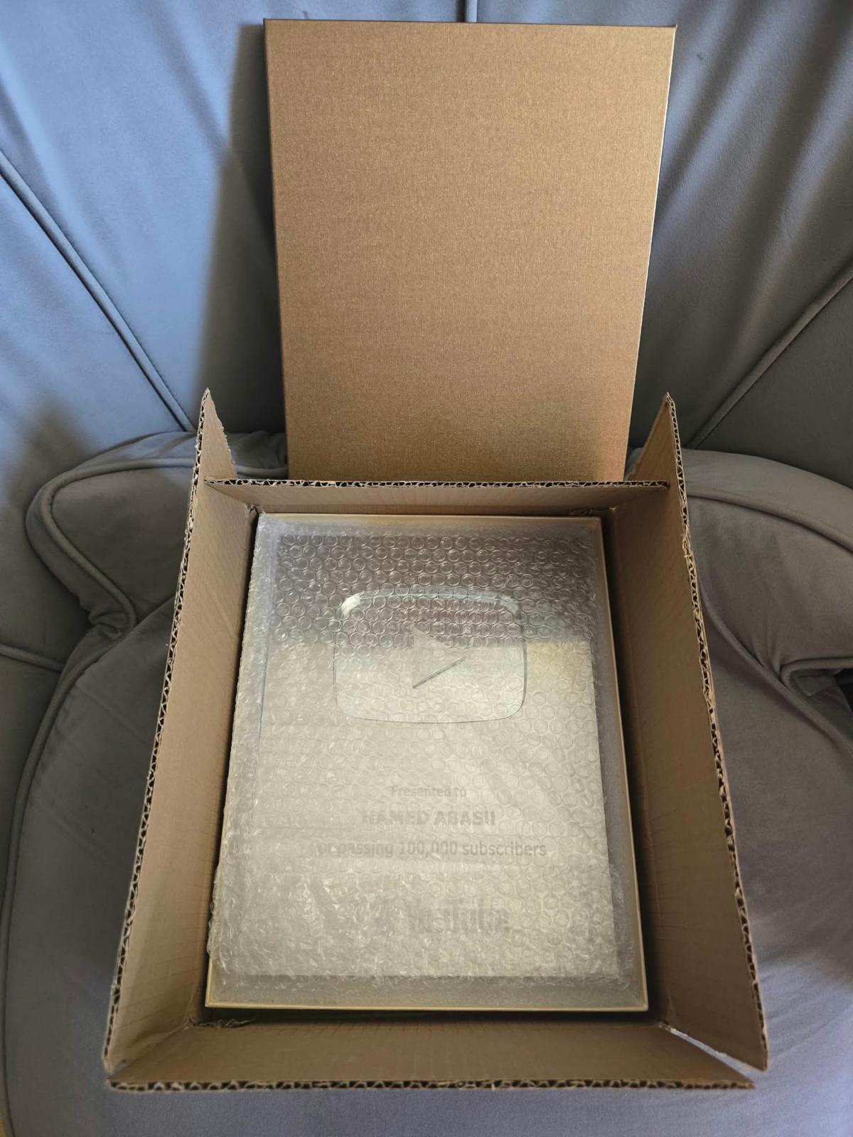 Ahmed A.'s custom Beastuble play button plate