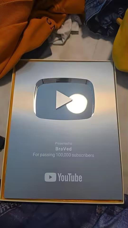 Braved's custom Beastuble play button plate